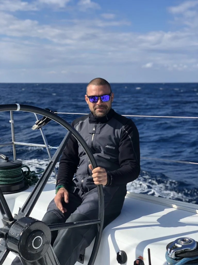 Driven by the Ocean Sailing School 8 Инструктор и основатель школы Валерий Сушко